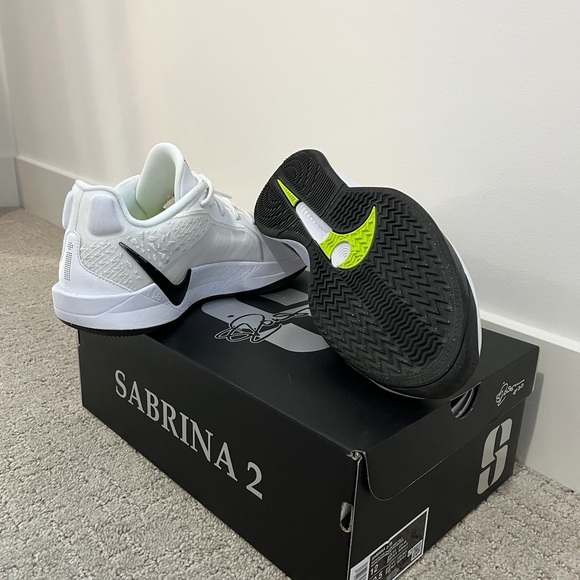 Nike Sabrina 2 TB Basketball Shoes Size 10.5 - Picture 4 of 4